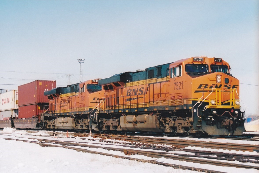 BNSF 7521 East